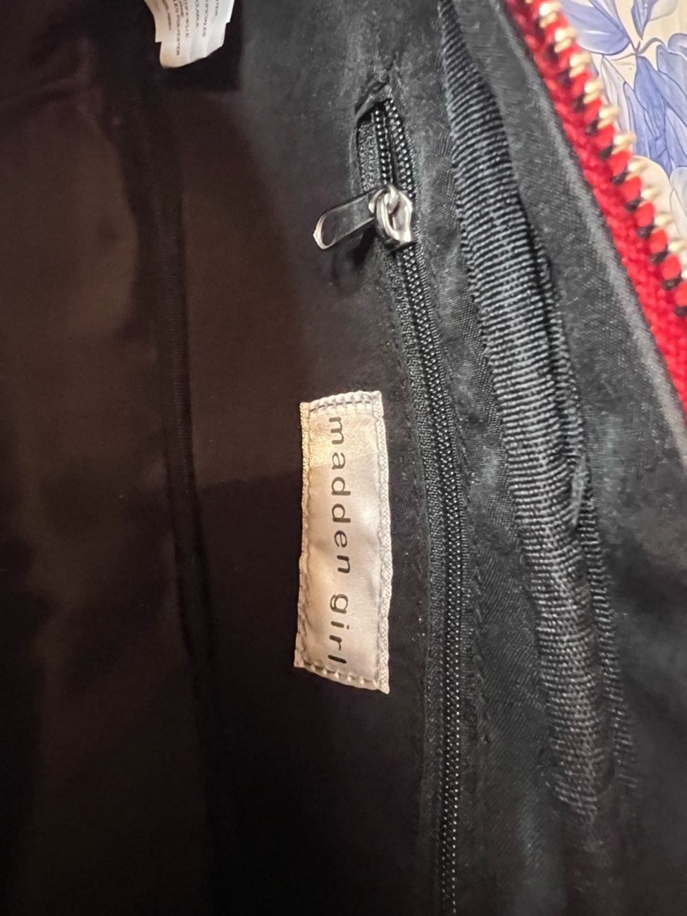 ❤️Price Drop❤️Madden Girl Red Shoulder Bag with Charm Accents - Picture 9 of 12